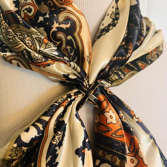 New Elegant Baroque-Pattern Scarf — Faux Silk Square (90×90 cm, Made in China, N - Picture 6 of 10